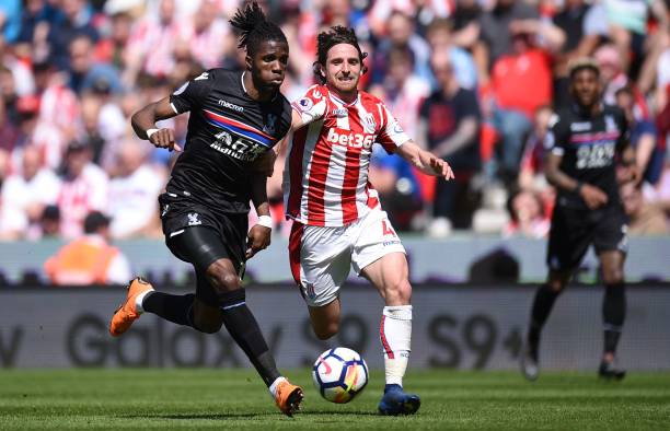 通过直接而 通过直接而